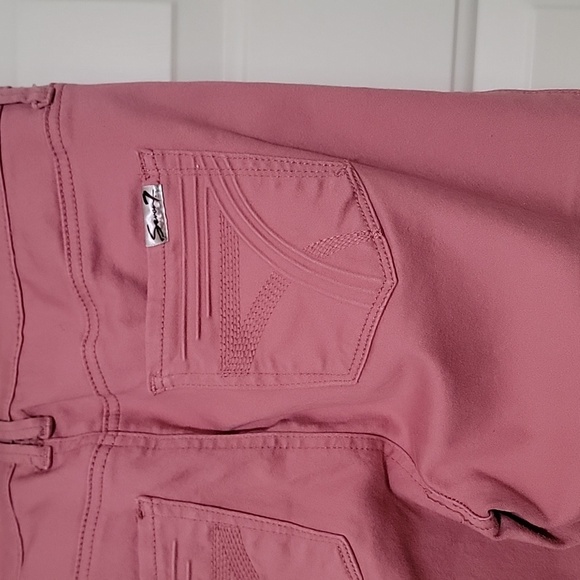Seven 7 High Rise Ankle Skinny Pink jeans. Size 10 - Picture 3 of 5
